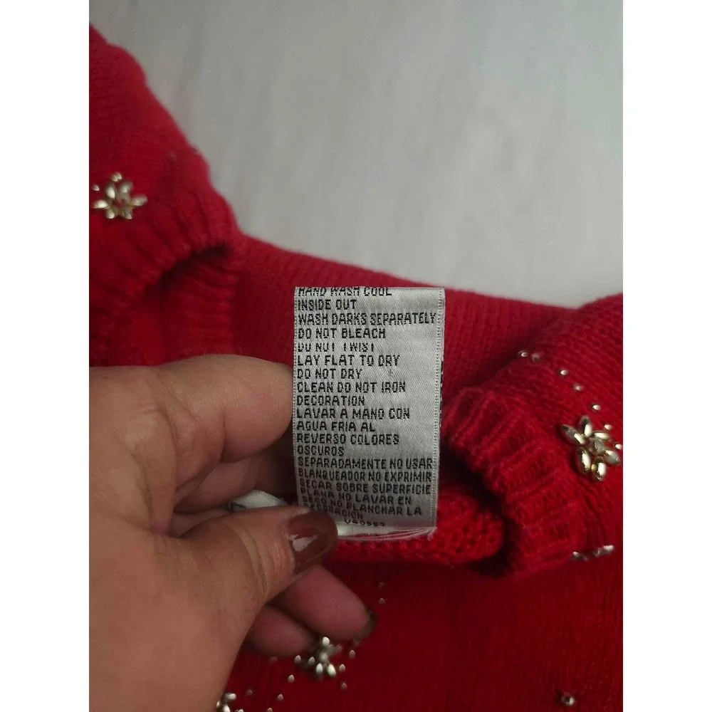 Victoria Jones exact item